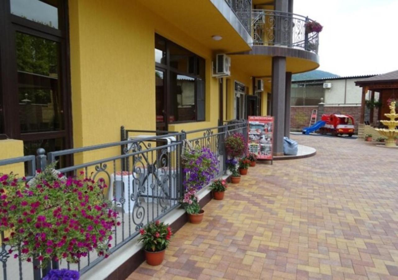 Коралл - Coral Sea Hotel Tsandrypsj Exteriör bild