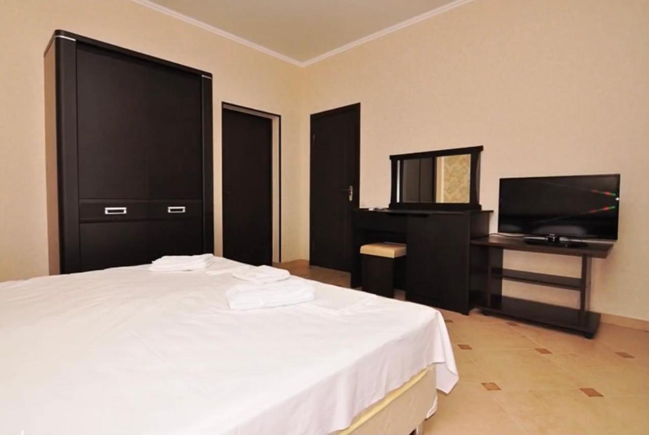 Коралл - Coral Sea Hotel Tsandrypsj Exteriör bild