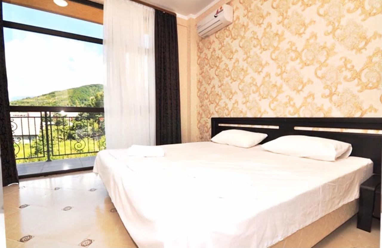 Коралл - Coral Sea Hotel Tsandrypsj Exteriör bild