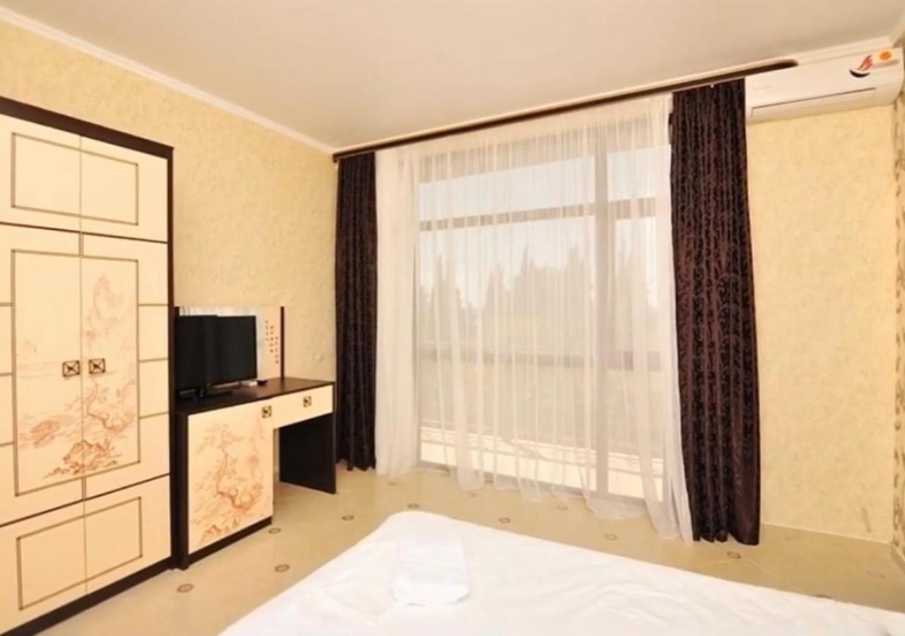 Коралл - Coral Sea Hotel Tsandrypsj Exteriör bild