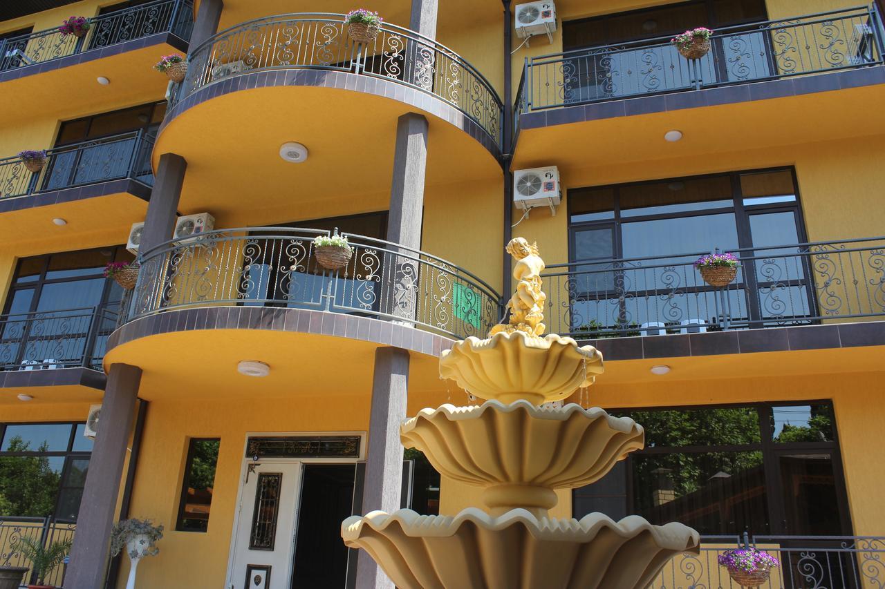 Коралл - Coral Sea Hotel Tsandrypsj Exteriör bild